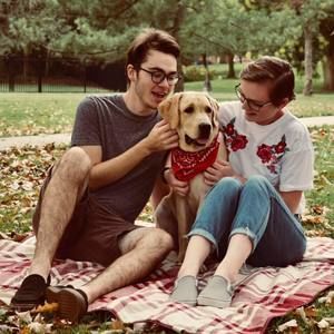 Meet your Posher, Max